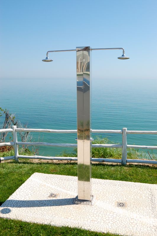 Modern Outdoor Shower